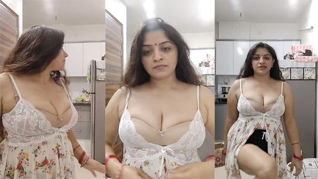 Vandana Pathak aka Me Mrs  Vandana – Instagram Exclusive Live Update Video